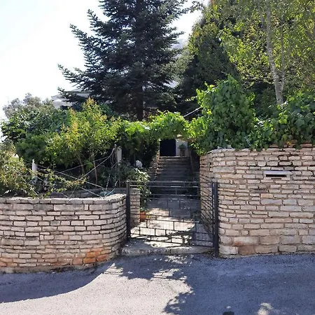 In Pula/istrien 10835